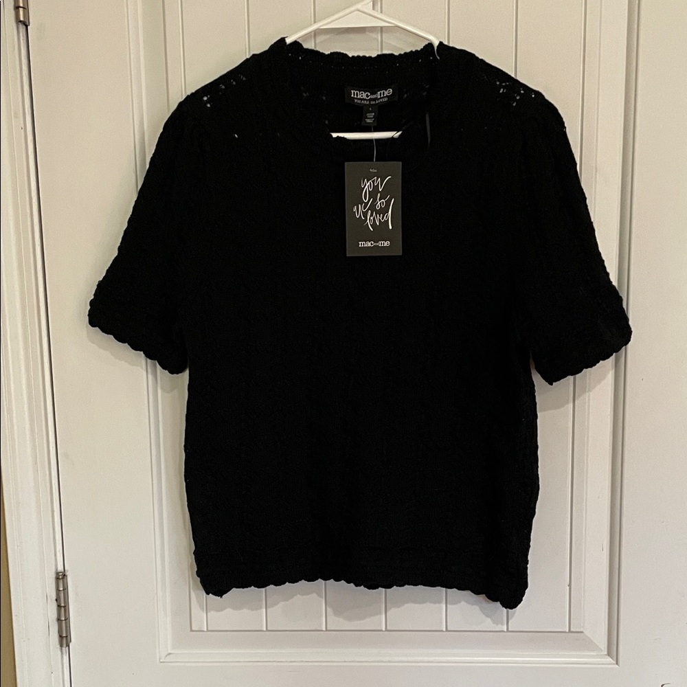 Mac and Me large NWT Black knitted Top